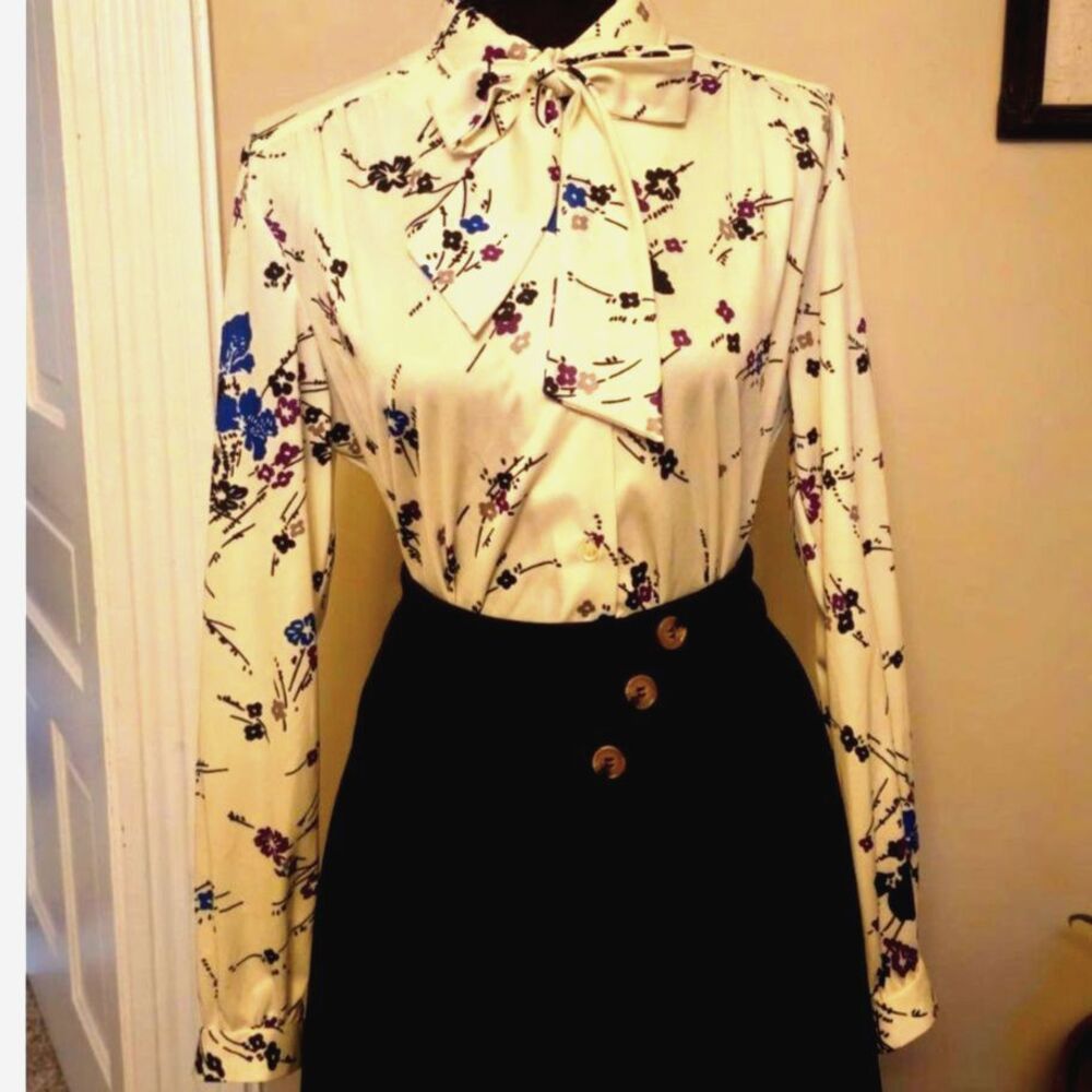 Vintage Cape Cod Match Mates P***y Bow Blouse- Delicate Floral Print